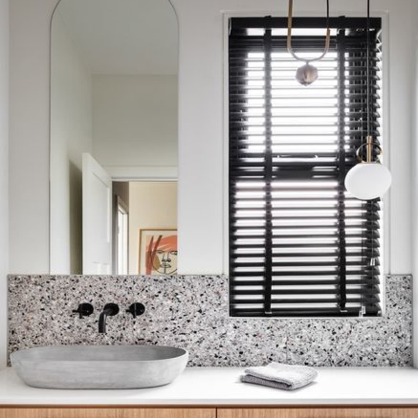 How to measure venetian blinds