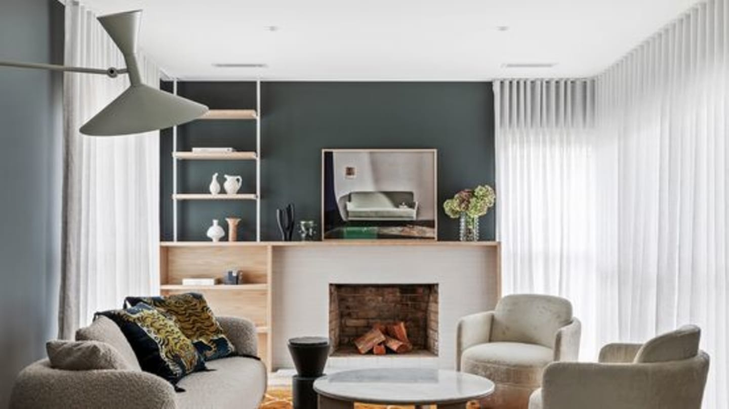 How to install corner windows for curved curtains