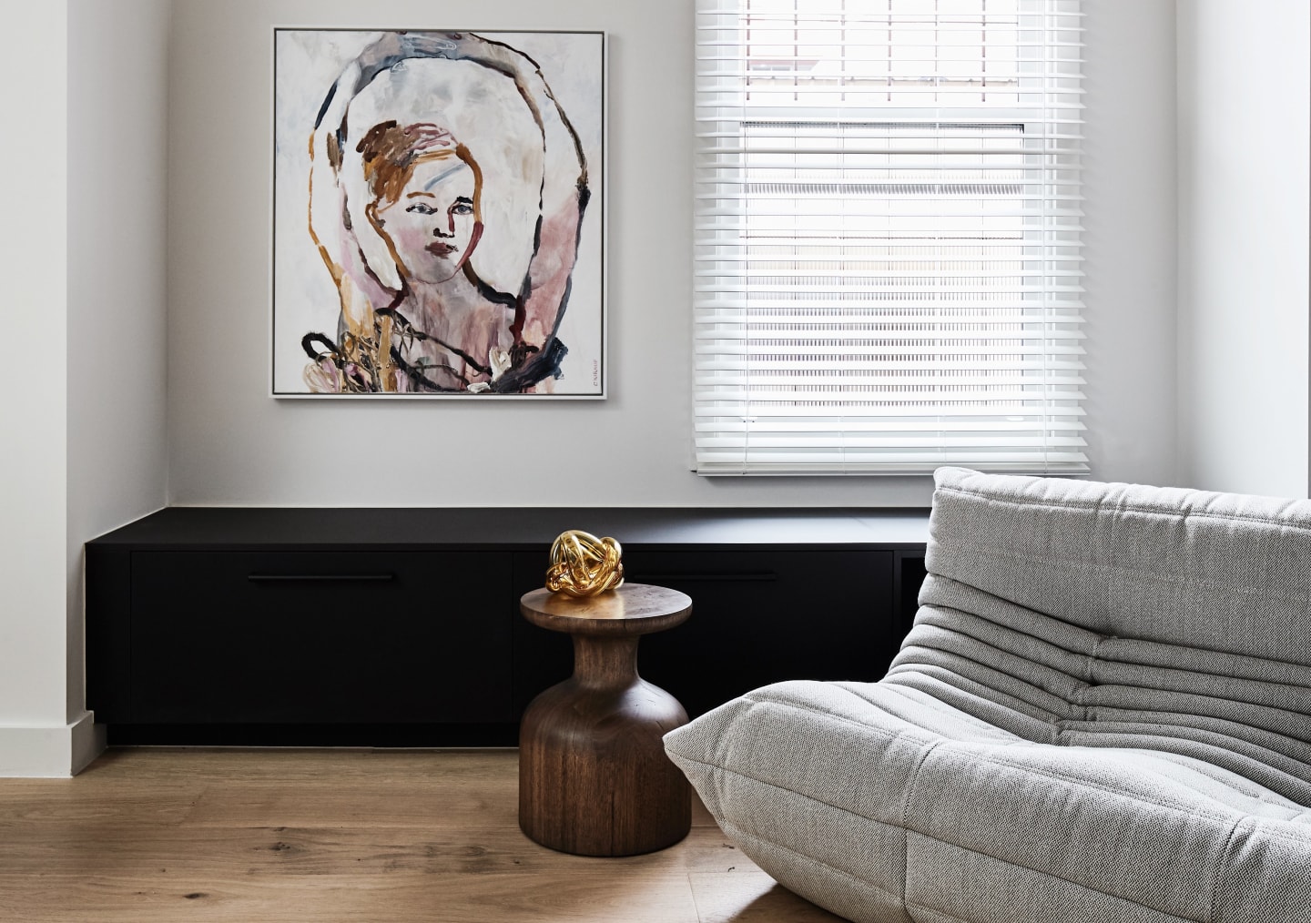 How to install venetian blinds