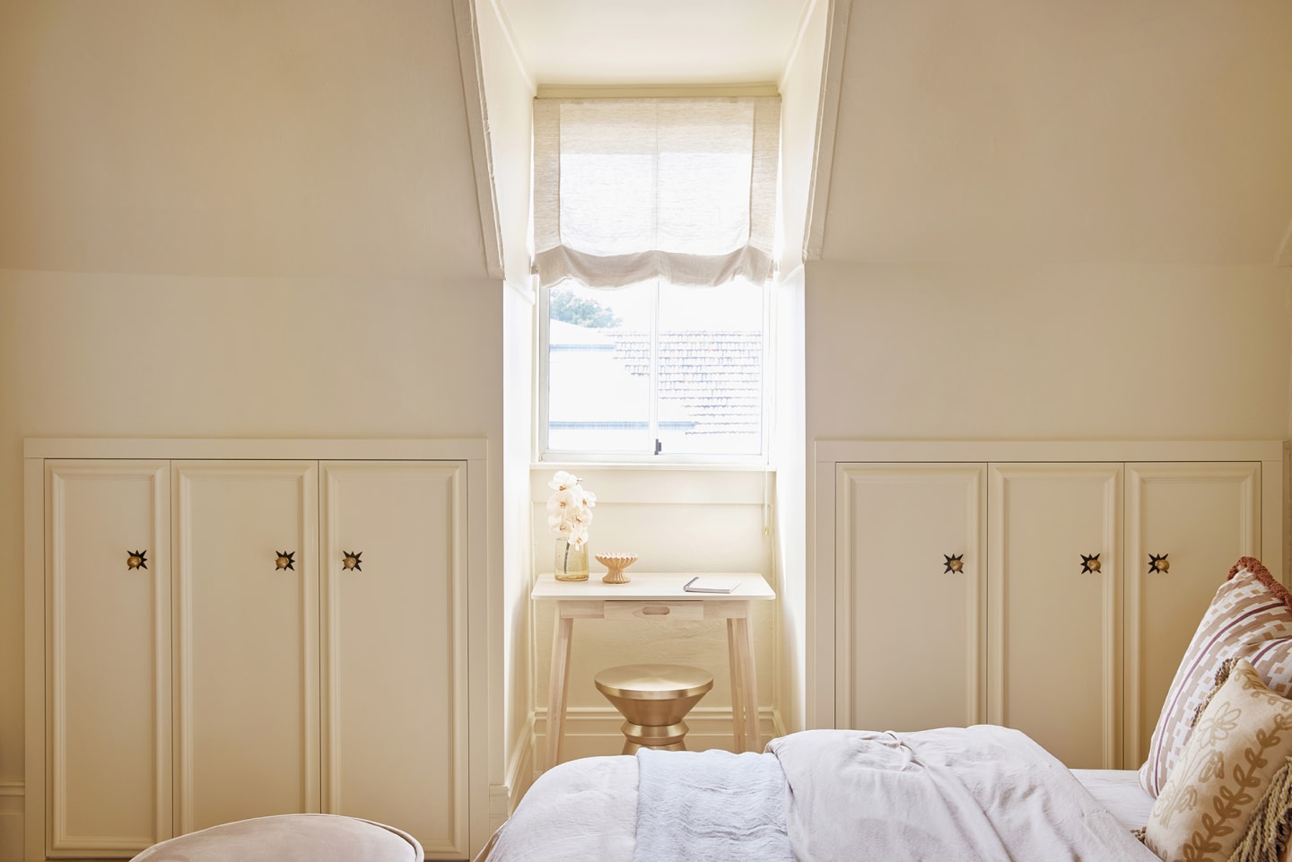 4 / Soft Roman Blinds